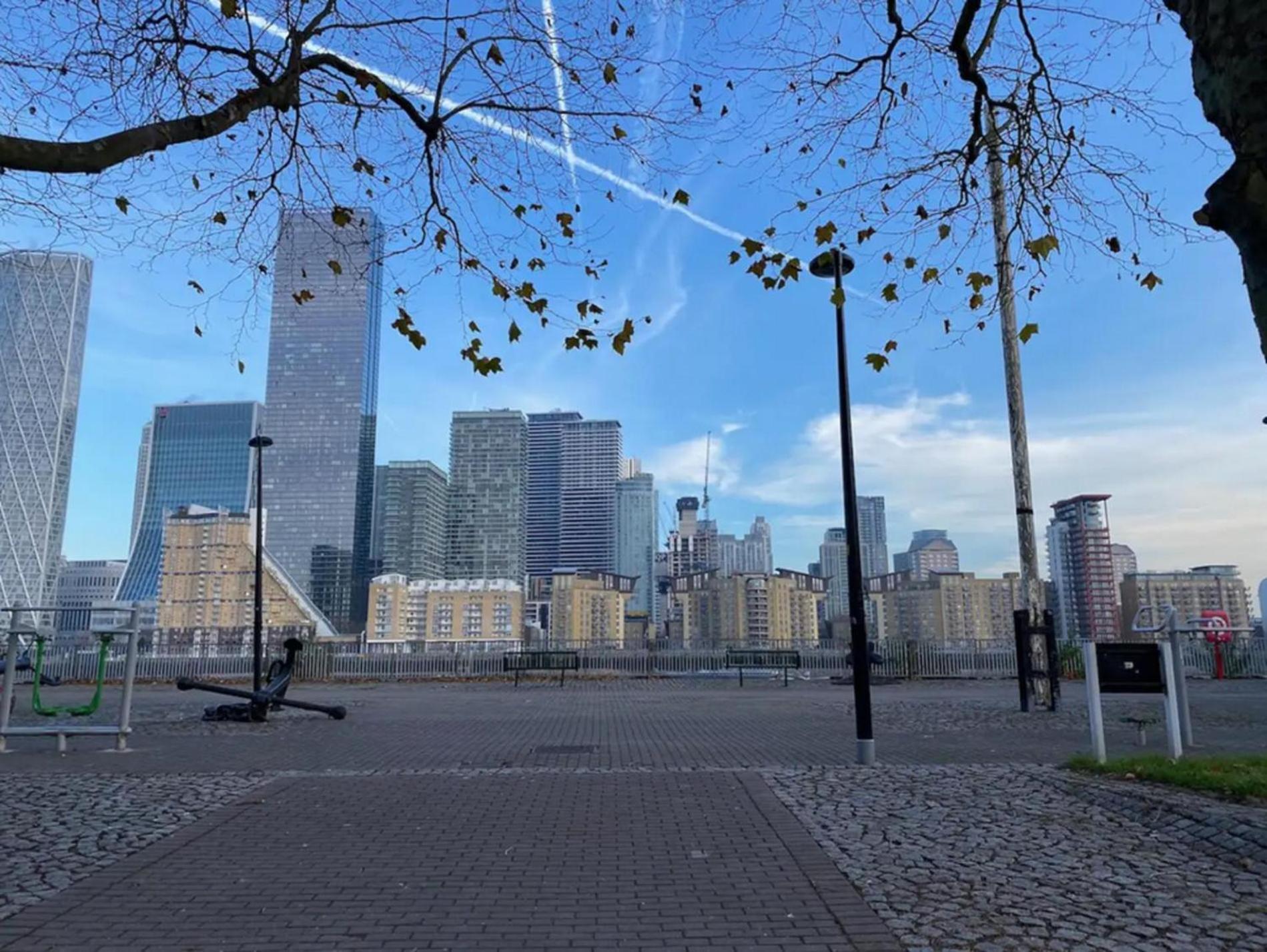 The City Song 1 Bedroom Apartment In Rotherhithe London Exterior foto